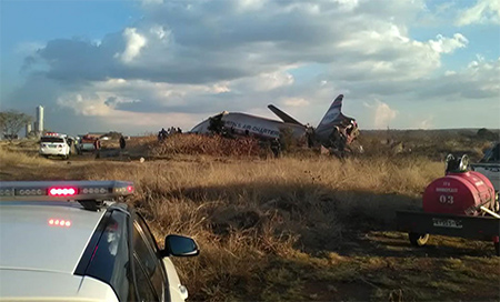 Avión siniestrado en Sudáfrica Se estrella un avión en los alrededores de la capital de Sudáfrica
