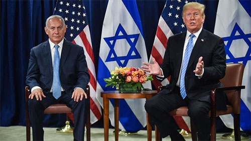 Trump con Netanyahu Trump afirma que el régimen sionista “tendrá problemas sin Arabia Saudí”