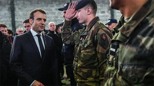 Macron pide crear un verdadero ejército europeo Macron pide crear un verdadero ejército europeo para defenderse