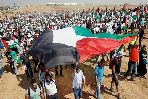 Miles de palestinos protestan por el bloqueo israelí Miles de palestinos vuelven a protestar en la frontera de Gaza por el bloqueo israelí