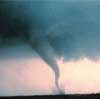 EE.UU. vive una jornada de tornados, tormentas invernales y nevadas