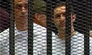 Mubarak se sienta de nuevo en el banquillo