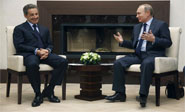 Sarkozy realiza una visita a Mosc&#250 y se re&#250ne con Putin durante dos horas