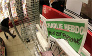 “Charlie Hebdo” se burla de la tragedia del A321