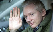 Suecia interrogará a Assange en embajada de Ecuador en Londres