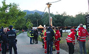 Un hombre mata a dos personas e hiere a once en una fiesta en Austria