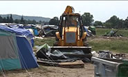 Los bulldozers “borran” el campo de Idomeni del mapa