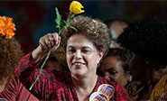 Rousseff rompe su silencio y reaparece con duro discurso contra Temer