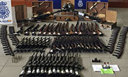 La policía española incauta miles de armas del mercado negro