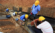 Secuestran a cinco trabajadores en una mina de oro en RDC