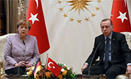 Erdogan acusa a Angela Merkel de “apoyar a terroristas”