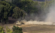 Un tanque israelí dispara y mata a un palestino en Gaza
