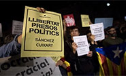 Cataluña protesta contra el encarcelamiento de dos líderes independentistas
