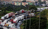 Camioneros bloquean las principales autovías y autopistas en Brasil