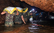 Los niños atrapados en una cueva en Tailandia se encuentran “sanos y salvos”