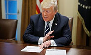 Trump intenta calmar la tormenta política tras la cumbre con Putin