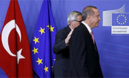 Unión Europea aplaude el fin del estado de excepción en Turquía