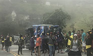 Varios muertos al volcar un bus con hinchas de fútbol en Ecuador