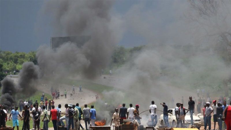Reportan varios muertos y m&aacute;s de 172 heridos por las protestas en Zimbabue