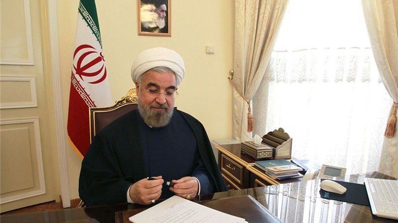 Rohani pide a Khan poner fin a los ataques terroristas en la frontera entre Ir&aacute;n y Pakist&aacute;n