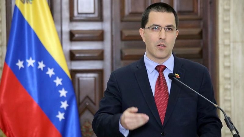 Arreaza critica el apoyo de EEUU a la intentona golpista