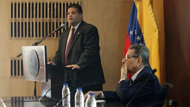 Un diputado venezolano acusado de traici&oacute;n se refugia en la Embajada de M&eacute;xico