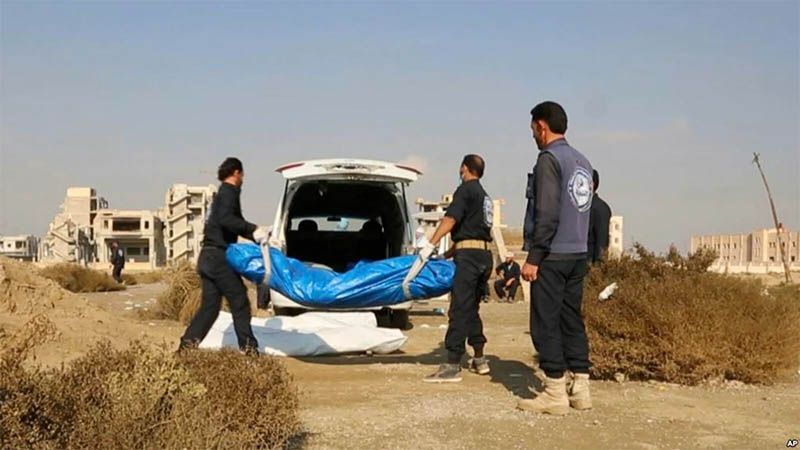 Unos 200 cuerpos hallados en una fosa com&uacute;n cerca de la ciudad siria de Raqqa