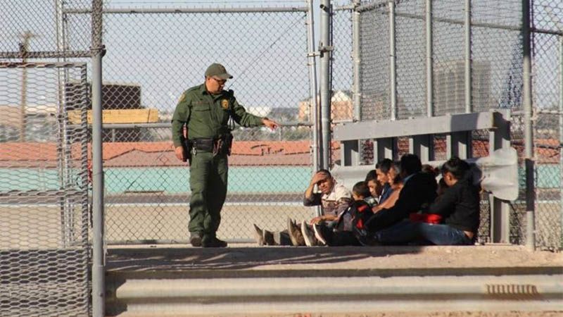 Un hombre nicarag&uuml;ense muere tras cruzar la frontera y entregarse a las autoridades de EEUU