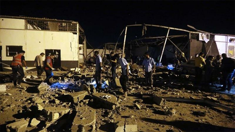 Cientos de migrantes inician una huelga de hambre en el centro de detenci&oacute;n atacado en Libia