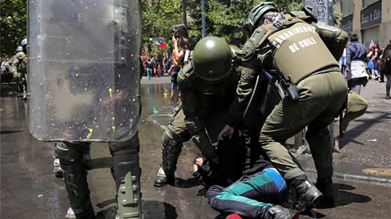 Espa&ntilde;a adiestrar&aacute; a los polic&iacute;as especiales antidisturbios de Chile