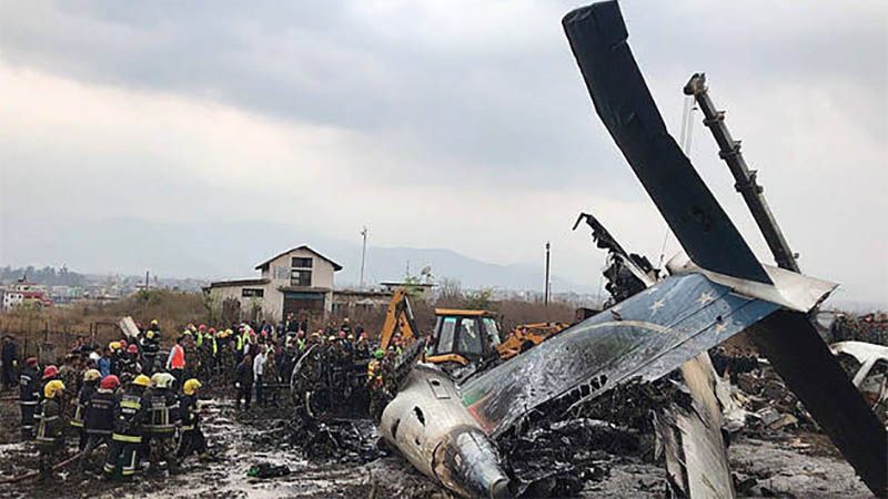 Un avi&oacute;n de pasajeros se estrella en el este de Afganist&aacute;n