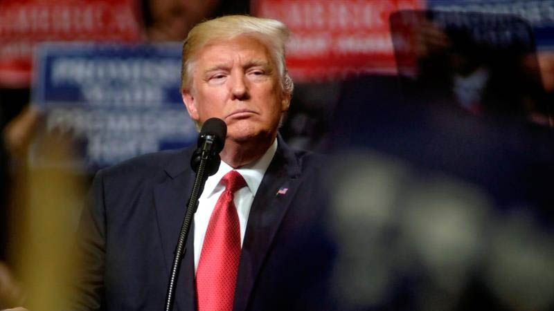 Trump extiende su veto migratorio a otros seis pa&iacute;ses