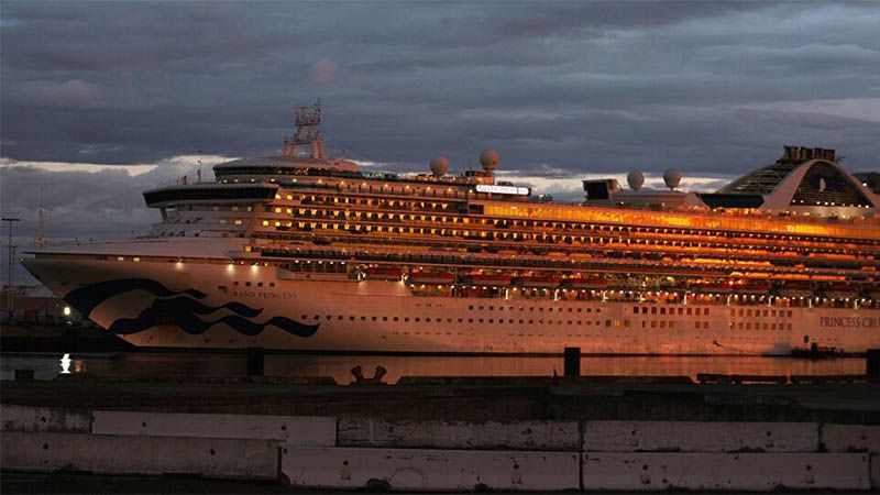Evacuados m&aacute;s de 1.400 pasajeros de un crucero bloqueado en EEUU