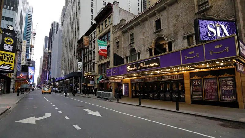 Nueva York anuncia el cierre de bares y restaurantes y salas de ocio