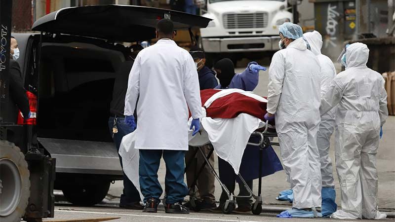 EEUU supera la barrera de las 6.000 muertes y registra m&aacute;s de 245.000 casos