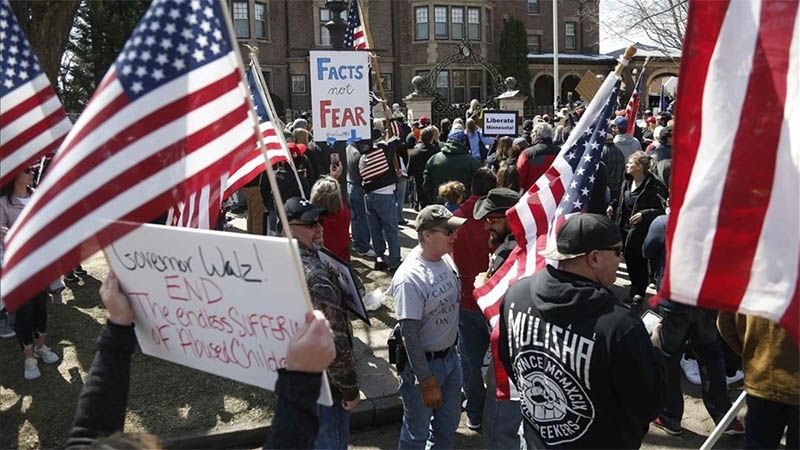 Trump alienta las protestas contra los confinamientos en EEUU