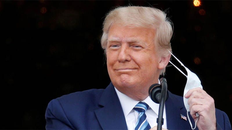 Trump afirma que es inmune al COVID-19 y Twitter lo desmiente