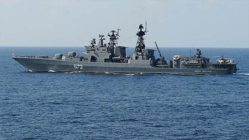 Un buque ruso expulsa a destructor de EEUU del Pac&iacute;fico