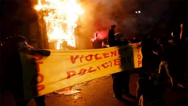 Violentas protestas contra la brutalidad policial en Francia