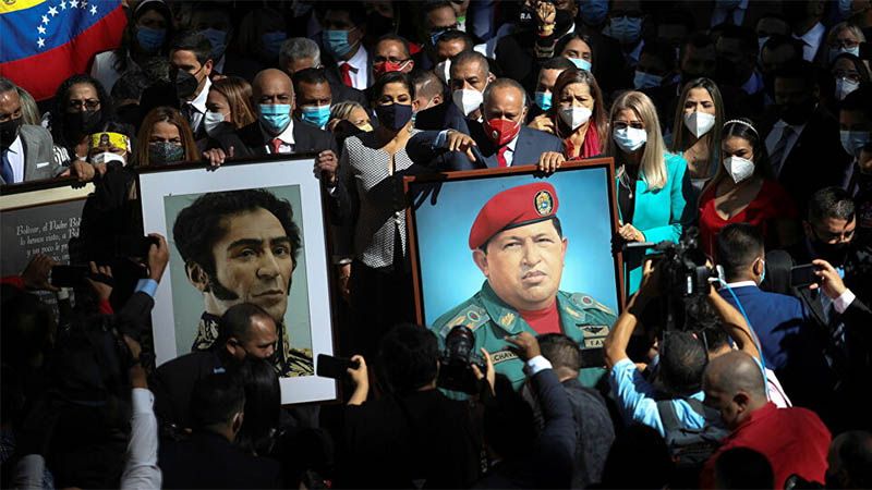 La Asamblea Nacional venezolana recupera los rostros de Sim&oacute;n Bol&iacute;var y Hugo Ch&aacute;vez
