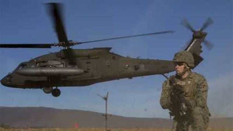 Helic&oacute;pteros de Estados Unidos evacuan a terroristas de Daesh de Siria