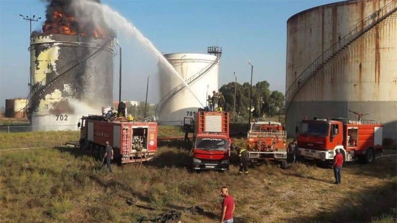 Incendio en una refinar&iacute;a en el sur de L&iacute;bano