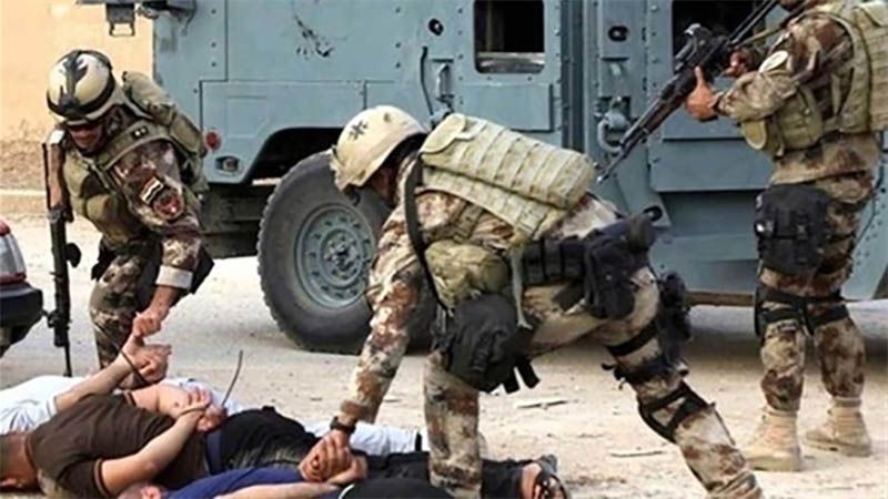 El Ej&eacute;rcito iraqu&iacute; detiene a tres terroristas de Daesh en la ciudad de Mosul