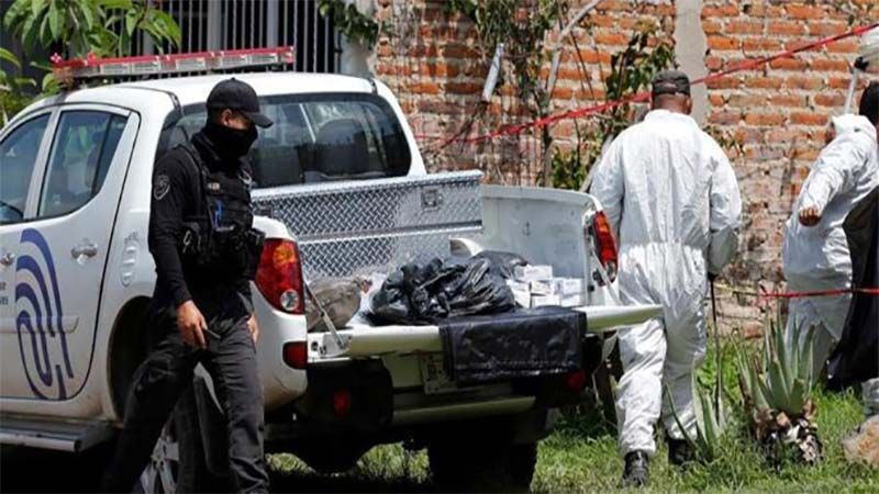 Encuentran 45 bolsas con restos mortales en el estado de Jalisco