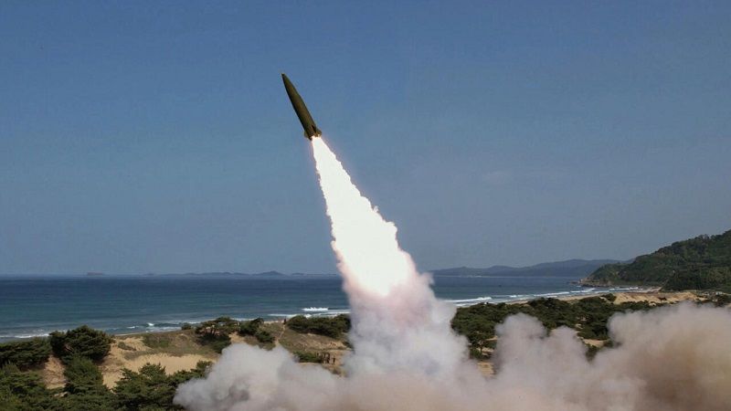 Corea del Norte lanza un misil bal&iacute;stico hacia el mar de Jap&oacute;n