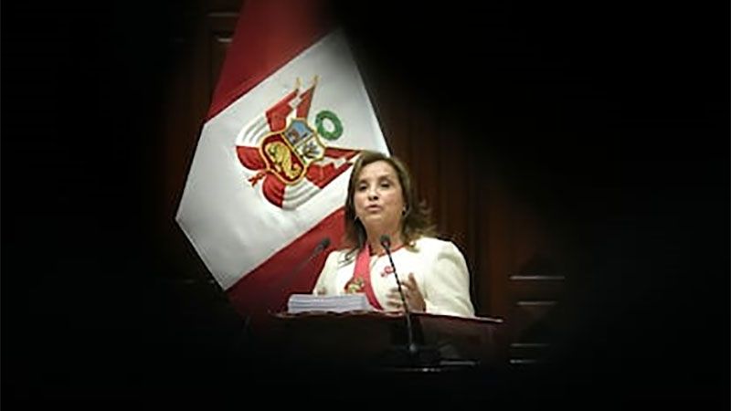 Congreso de Perú destituye a la presidenta Dina Boluarte