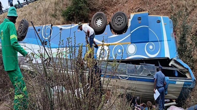 Mueren 40 personas por el accidente de un autobús en Sudáfrica