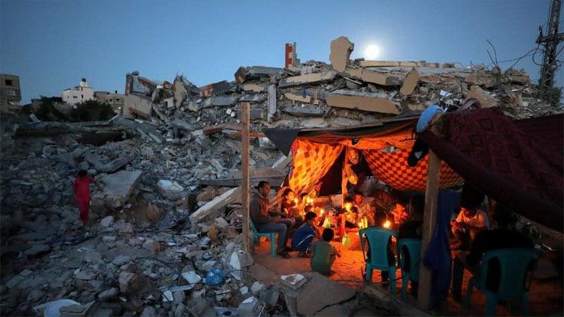 Los cuerpos de m&aacute;s de 10.000 palestinos permanecen sepultados bajo los escombros en Gaza