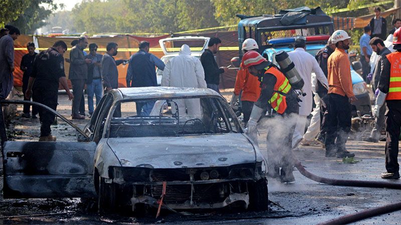 Mortal atentado suicida en un tribunal de Pakist&aacute;n