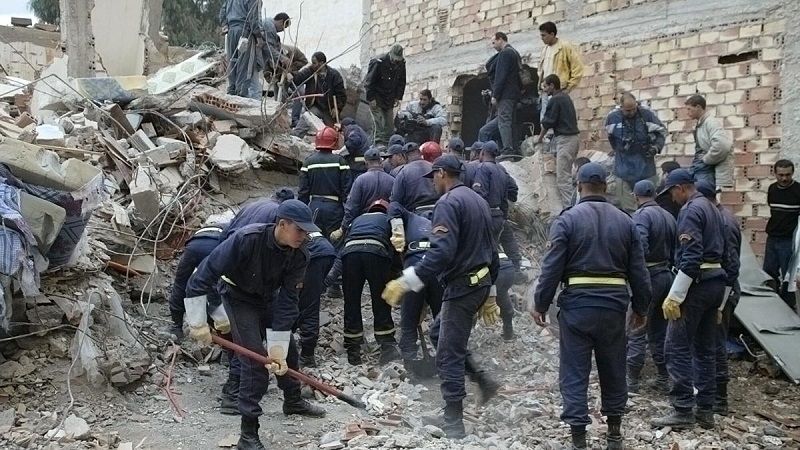 Mueren m&aacute;s de 19 personas tras derrumbarse dos inmuebles contiguos en la ciudad marroqu&iacute; de Fez